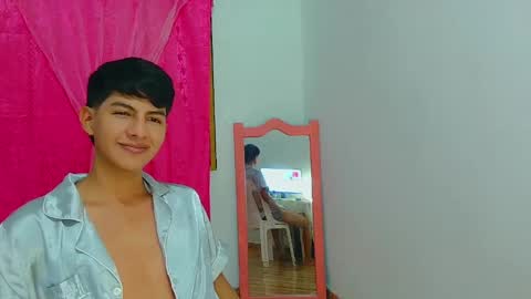 phuwin online show from May 9, 2026, 6:18 am