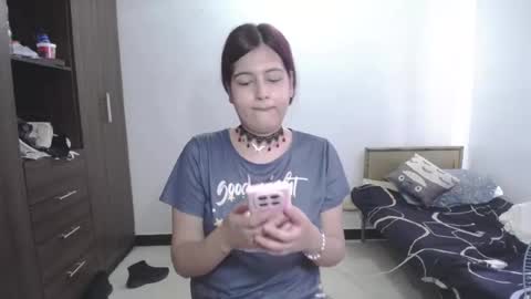 izzy online show from May 15, 2026, 1:51 pm