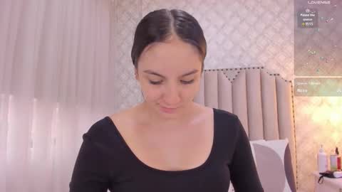    online show from December 5, 2025, 11:41 am