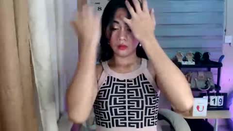 Snapshot of pia_xxx chatting on February 19, 2026, 10:33 am Pia online show from February 19, 2026, 10:33 am