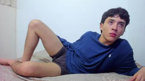 picaszomilos350 online show from March 29, 2026, 10:15 am