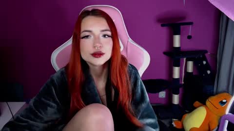 Snapshot of pichuccinox chatting on March 6, 2025, 9:31 pm Mia online show from March 6, 2025, 9:31 pm