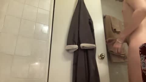 Snapshot of pierced2prince chatting on January 1, 2025, 12:00 am kink smoke bdsm online show from January 1, 2025, 12:00 am