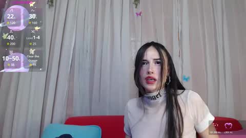 Snapshot of piink_sky chatting on February 13, 2026, 5:14 am Sky online show from February 13, 2026, 5:14 am