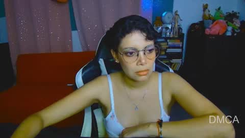 Andrea G online show from March 16, 2026, 2:06 am