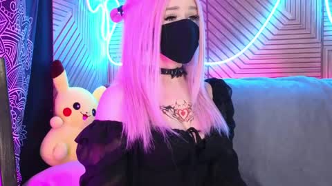 Snapshot of pika_pikaa chatting on May 14, 2026, 12:28 am Sonya online show from May 14, 2026, 12:28 am