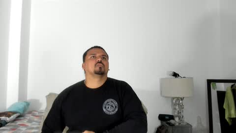 pikoro_gomez online show from October 7, 2025, 12:19 am