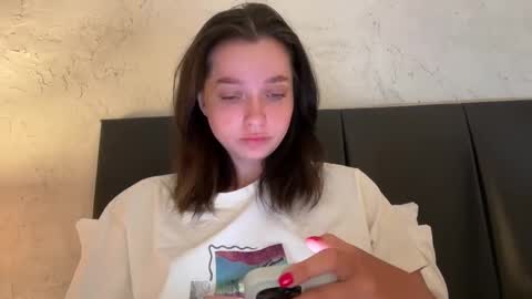 Trisha     online show from March 5, 2025, 11:06 am