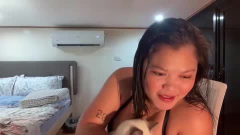 Hot Feb online show from September 13, 2025, 2:22 am