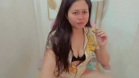Snapshot of pinay_juliet chatting on July 18, 2026, 4:44 pm pinay_juliet online show from July 18, 2026, 4:44 pm