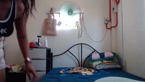 Snapshot of pinay_sexy09 chatting on May 8, 2026, 6:19 am pinay online show from May 8, 2026, 6:19 am