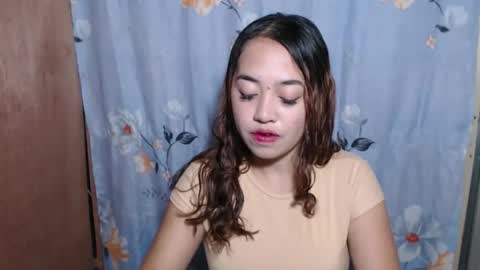 pinay_singlemomxs online show from November 10, 2025, 3:16 am