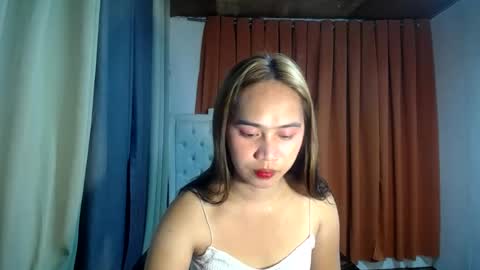 Snapshot of pinay_yahsy chatting on June 18, 2026, 1:37 pm pinay_yahsy online show from June 18, 2026, 1:37 pm