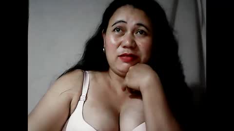 pinaymama12345 online show from February 24, 2025, 4:05 am