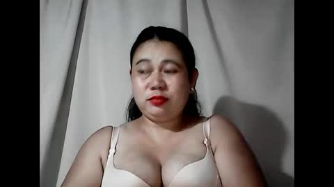 pinaymama12345 online show from April 10, 2026, 10:14 pm