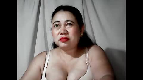 pinaymama12345 online show from April 16, 2026, 10:12 pm