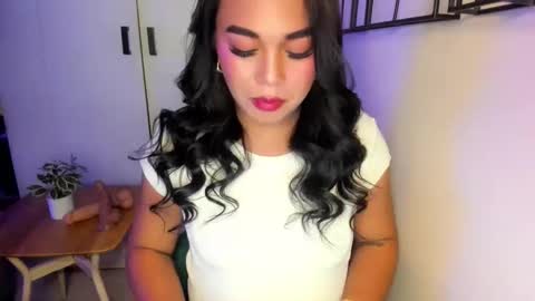 Just cath  online show from November 5, 2025, 2:39 pm