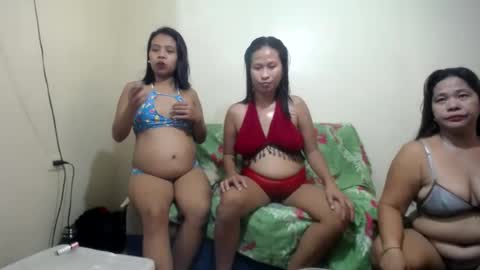 Snapshot of pinaysquirtpussy chatting on June 29, 2026, 12:28 am pinaysquirtpussy online show from June 29, 2026, 12:28 am