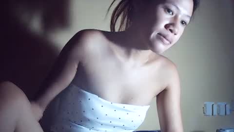 pinaysweet_couple online show from April 9, 2026, 3:06 am