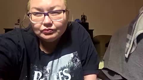 pincheguera online show from March 1, 2026, 5:26 pm