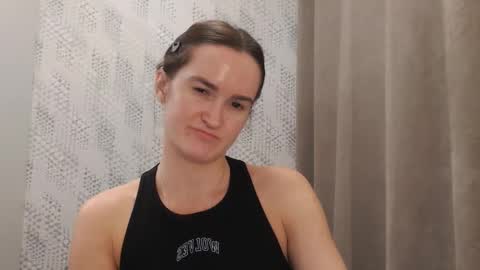       online show from March 7, 2025, 4:44 pm