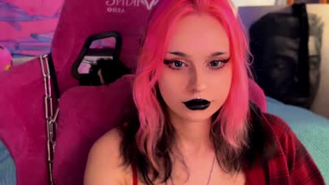 Snapshot of pineapple_dope chatting on May 30, 2026, 2:58 pm Nancy online show from May 30, 2026, 2:58 pm