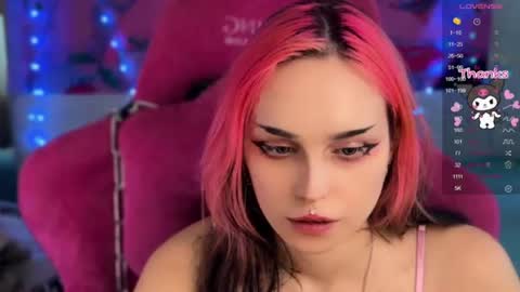 Snapshot of pineapple_dope chatting on July 2, 2026, 3:23 am Nancy online show from July 2, 2026, 3:23 am