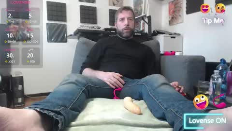 Snapshot of pingones79 chatting on March 6, 2025, 3:56 pm pingones 79 online show from March 6, 2025, 3:56 pm