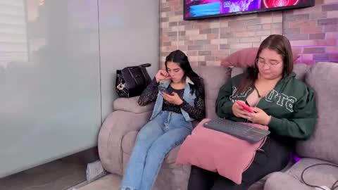 Snapshot of pink_as chatting on July 2, 2026, 8:15 pm pink_as online show from July 2, 2026, 8:15 pm