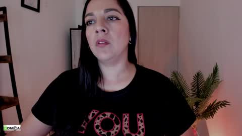 Snapshot of pink_kitten_ chatting on May 10, 2026, 12:43 pm Eli online show from May 10, 2026, 12:43 pm