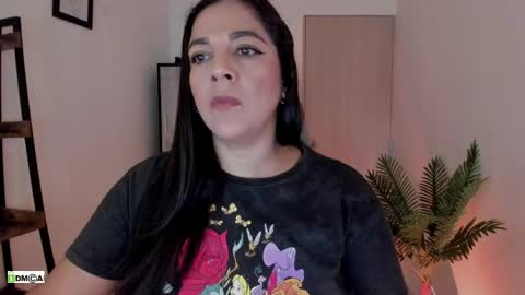 Snapshot of pink_kitten_ chatting on June 6, 2026, 1:05 pm Eli online show from June 6, 2026, 1:05 pm