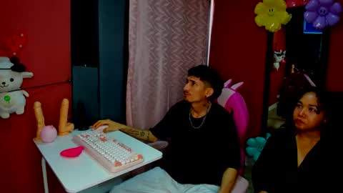 Snapshot of pink_lilit chatting on May 26, 2026, 1:40 pm pink_lilit online show from May 26, 2026, 1:40 pm