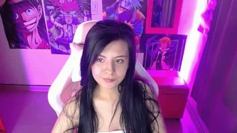 pink_yuii online show from March 4, 2025, 11:11 pm