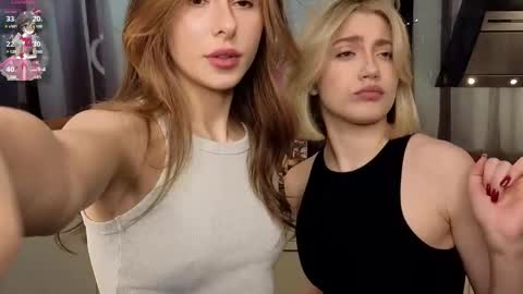 Adele online show from March 11, 2025, 11:23 am