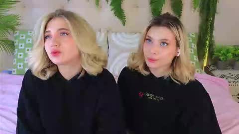 Adele online show from October 20, 2025, 9:32 am