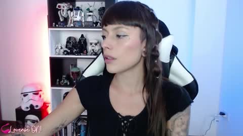 Emily online show from November 12, 2025, 7:35 pm