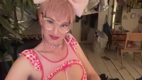 pinkfag online show from April 8, 2026, 7:58 pm