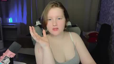 pinkiep1e online show from July 10, 2026, 4:53 pm