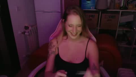 Snapshot of pinkladyx2 chatting on February 1, 2025, 1:55 am pinkladyx2 online show from February 1, 2025, 1:55 am