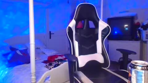 pinkpillbambi online show from January 26, 2025, 11:39 pm