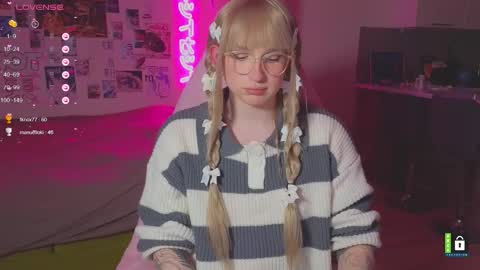 pinkvenom_ online show from February 5, 2026, 2:33 pm