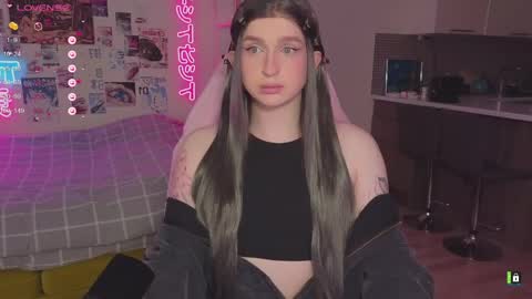 pinkvenom_ online show from April 7, 2026, 8:37 am