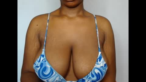 pinkxsugar online show from February 19, 2026, 7:26 am