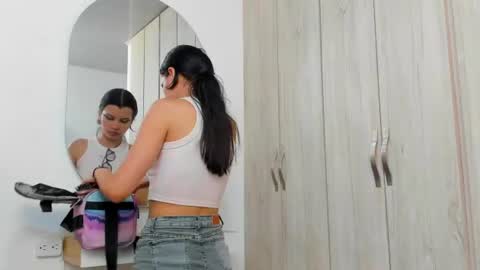 pinky_f00x online show from July 14, 2026, 9:42 pm