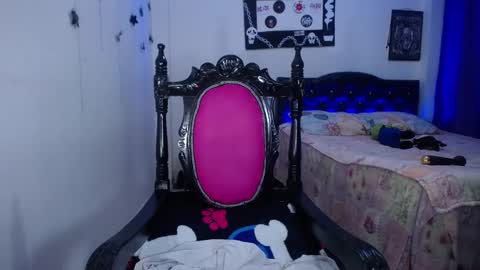 VIOLETA LOPEZ online show from December 7, 2024, 2:09 am