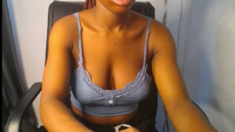 Snapshot of pinky_pussy68635 chatting on October 4, 2025, 7:50 am Arena online show from October 4, 2025, 7:50 am