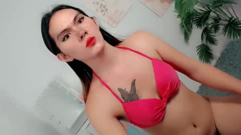 pinky_web03 online show from October 20, 2025, 11:38 pm