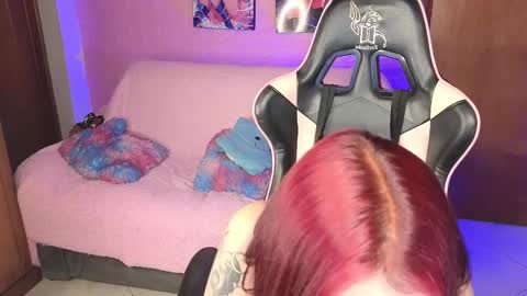 pinkygirl20 online show from March 7, 2026, 5:37 am