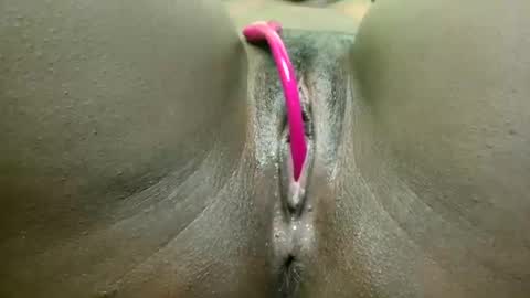 Snapshot of pinkylips_ebony chatting on June 24, 2026, 6:40 pm pinky online show from June 24, 2026, 6:40 pm