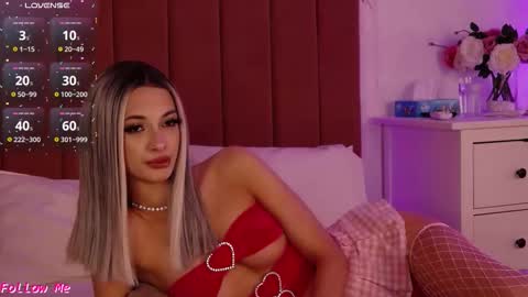 Pinky online show from February 25, 2026, 7:01 pm